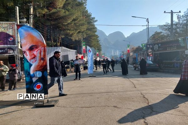 پذیرایی موکب انصارالمقاومه شهرستان بیرجند از زائران سردار دل‌ها