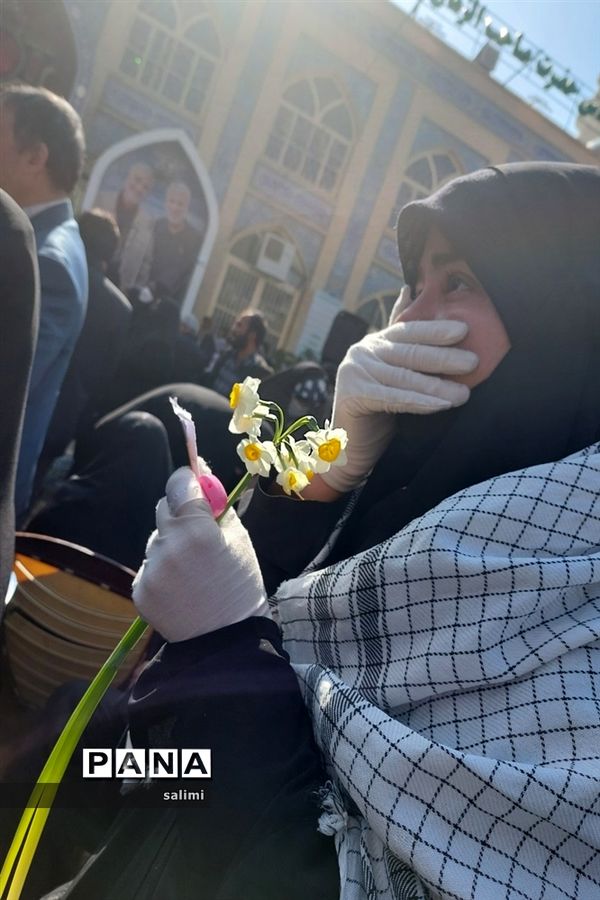 پذیرایی موکب انصارالمقاومه شهرستان بیرجند از زائران سردار دل‌ها
