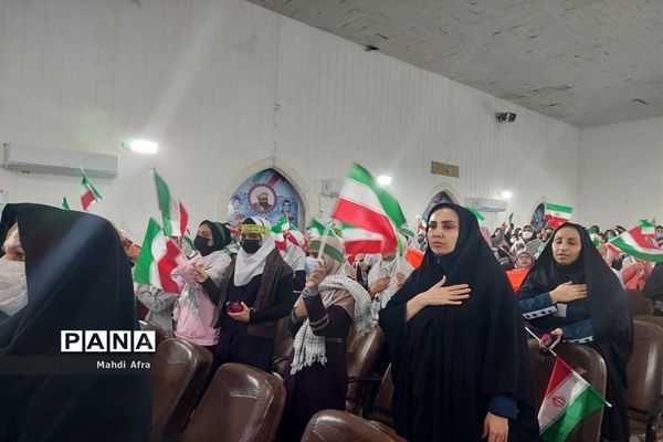 برگزاری مراسم گرامیداشت سالگرد شهادت حاج قاسم سلیمانی در مدارس شهرستان بهبهان