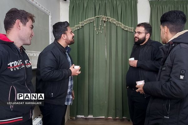 کارگاه آموزشی درس ریاضی ویژه آموزگاران پایه چهارم فشافویه