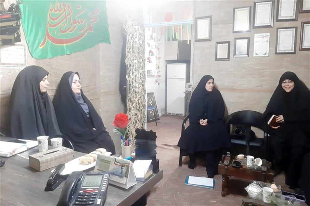 نشست هم‌‌اندیشی بانوان فعال فرهنگی شهرستان ملارد برگزار شد