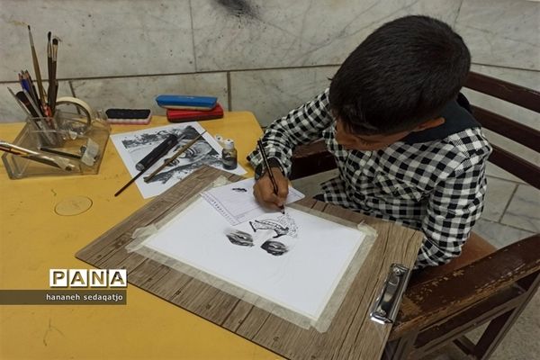 برگزاری مسابقه نقاشی «جان فدا» ویژه دانش‌آموزان دبستانی ناحیه ۳ شیراز 3 شیراز