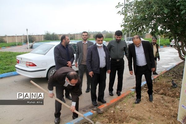 تقدیر از گزینشگران و کاشت نهال به مناسبت سالروز تشکیل نهاد گزینش در شهرستان بهبهان