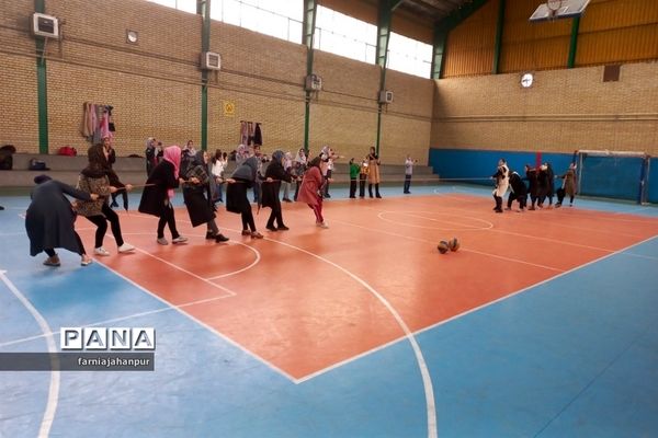 حضور دانش‌آموزان دبستان دخترانه وحدت منطقه کهریزک درطرح شهید خرازی