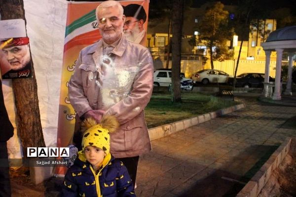 برپایی ایستگاه صلواتی توسط سازمان دانش‌آموزی استان سمنان‌