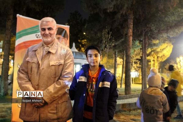 برپایی ایستگاه صلواتی توسط سازمان دانش‌آموزی استان سمنان‌
