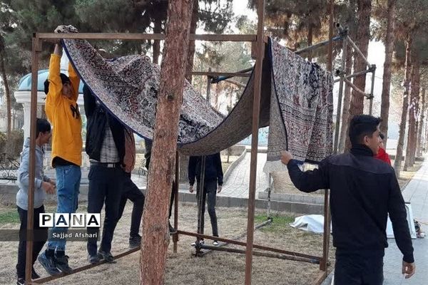 برپایی ایستگاه صلواتی توسط سازمان دانش‌آموزی استان سمنان‌
