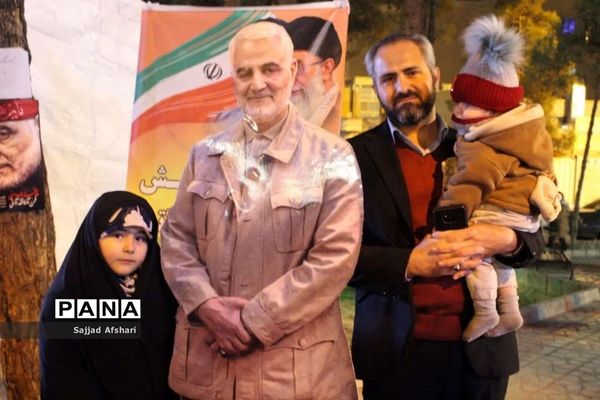 برپایی ایستگاه صلواتی توسط سازمان دانش‌آموزی استان سمنان‌