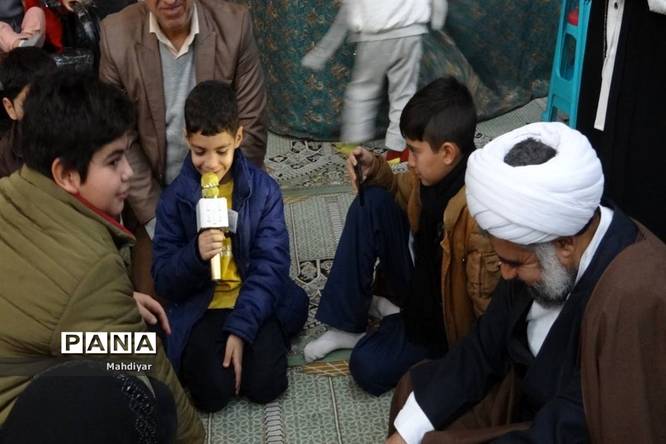 دیدار دانشآموزان روستای طغان با امام جمعه بخش جوادآباد