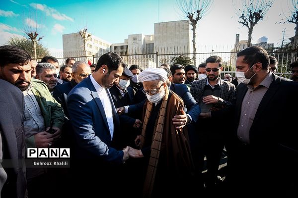 تشییع پیکر شهید گمنام در سازمان برنامه و بودجه کشور