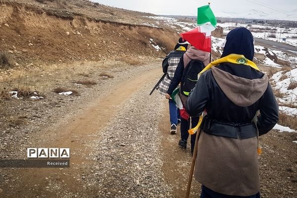 کوهپیمایی دانش‌آموزان دختر سازمان دانش‌آموزی آذربایجان غربی