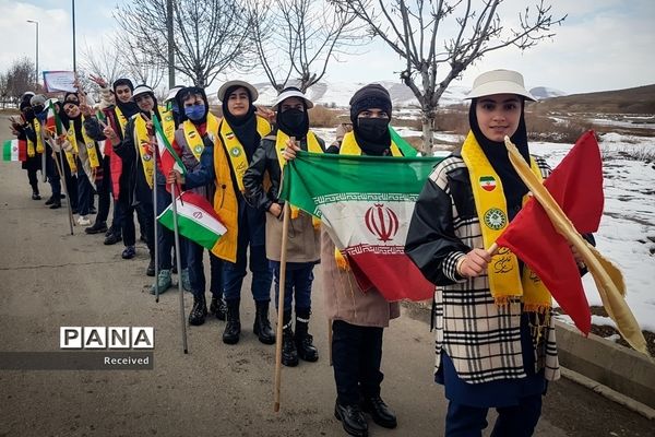 کوهپیمایی دانش‌آموزان دختر سازمان دانش‌آموزی آذربایجان غربی