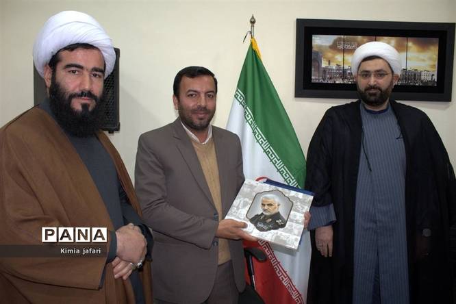 مراسم تودیع و معارفه رئیس اداره کتابخانه‌های عمومی شهرستان کوهسرخ