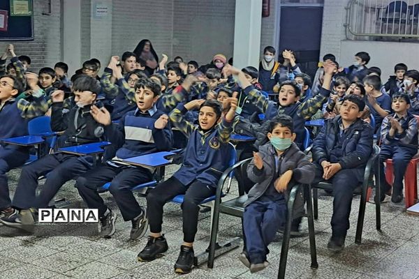 جشن میلاد زیباترین گل هستی در مدرسه شاهد شهید اشرفی اصفهانی