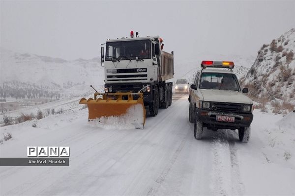 بارش برف بعد از سال‌ها  انتظار در کاشمر