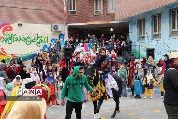 برگزاری جشنواره ایران‌شناسی در دبستان طواف معماریان ناحیه2 شهرری