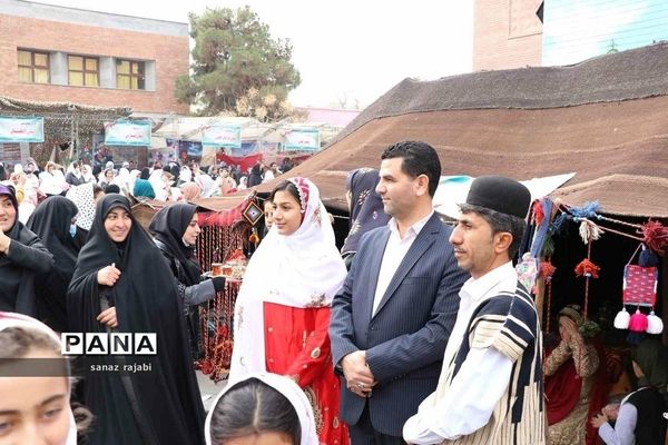 برگزاری جشنواره ایران‌شناسی در دبستان طواف معماریان ناحیه2 شهرری