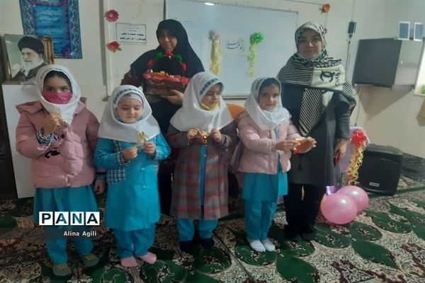 جشن میلاد حضرت فاطمه زهرا(س) درآموزشگاه مکتب الاحرار اسلامشهر