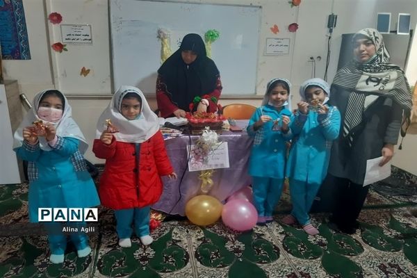 جشن میلاد حضرت فاطمه زهرا(س) درآموزشگاه مکتب الاحرار اسلامشهر