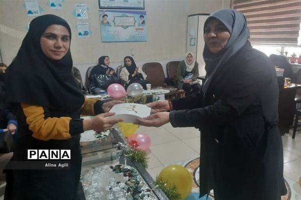 جشن میلاد حضرت فاطمه زهرا(س) درآموزشگاه مکتب الاحرار اسلامشهر