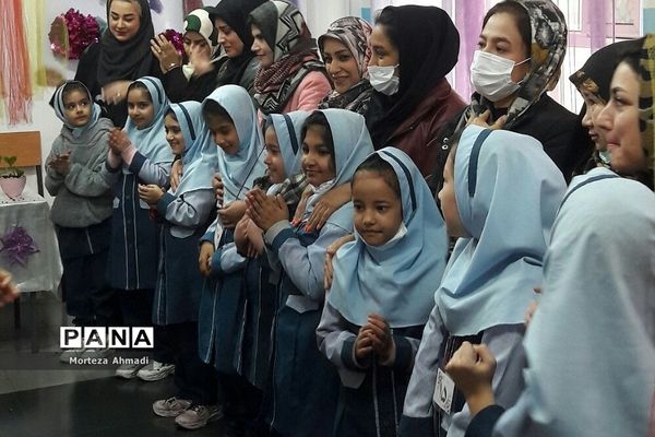 برگزاری جشن روز مادر در مدرسه ام البنین یک شهرری