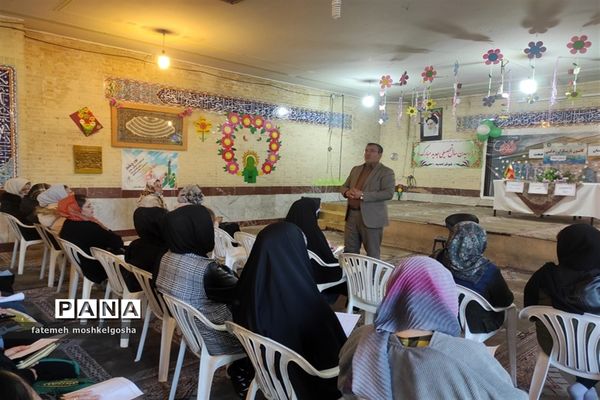 نشست پیشگیری از آسیب‌های اجتماعی در دبستان مبعث ناحیه 3 شیراز