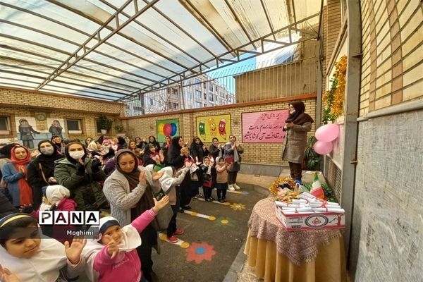 جشن تولد حضرت زهرا (ع) در دبستان فیروزه منطقه ۱۳