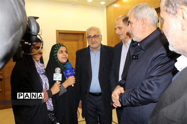 برگزاری جلسه قرارگاه جهادی عدالت تربیتی برابر استان اصفهان با حضور وزیر آموزش و پرورش