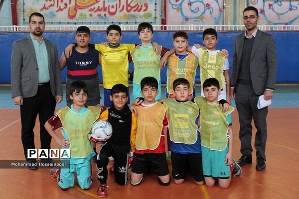 برگزاری مسابقات فوتسال رده ابتدایی پسران در بهارستان‌2