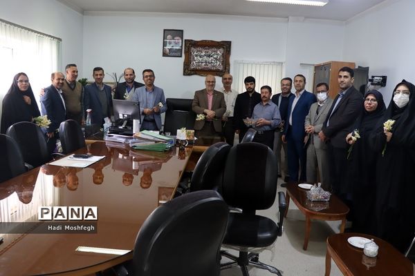 تجلیل از بانوان شاغل در حوزه  اداره‌کل آموزش و پرورش فارس