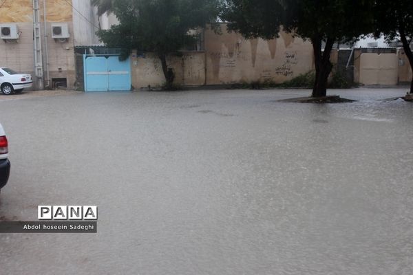 بارش باران و آبگرفتگی معابر در بوشهر