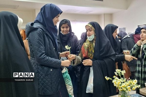 همایش بزرگداشت مقام زن در دانشگاه علوم شناختی پردیس
