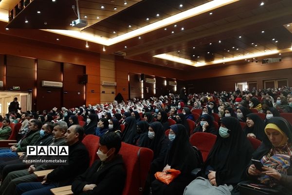 برگزاری همایش بزرگ والدین و فرزندان در فیروزکوه