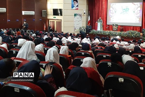 برگزاری همایش بزرگ والدین و فرزندان در فیروزکوه