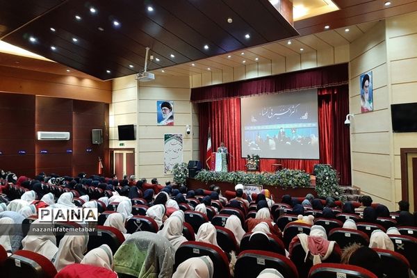 برگزاری همایش بزرگ والدین و فرزندان در فیروزکوه