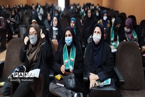 چهارمین جلسه آموزش مهارت‌های تشکیلاتی مربیان ناحیه 4 شیراز
