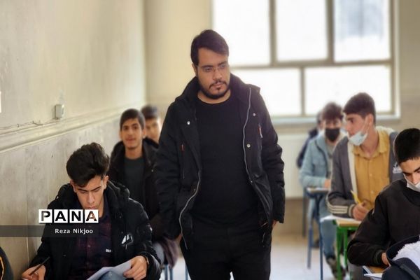 پایان رقابت داوطلبان کنکور سراسری در شهرستان بهارستان