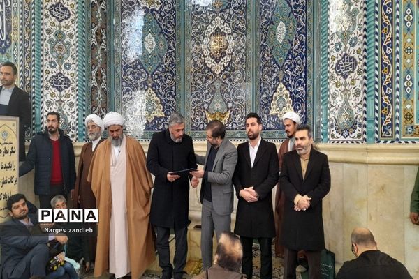 تقدیر از کارمندان فعال شهرداری در نمازجمعه ملارد
