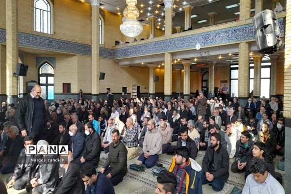 تقدیر از کارمندان فعال شهرداری در نمازجمعه ملارد