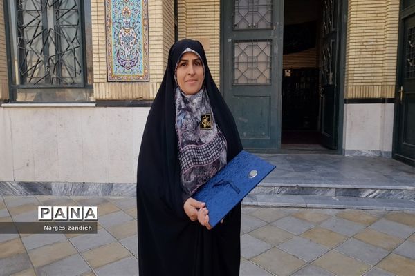 تقدیر از کارمندان فعال شهرداری در نمازجمعه ملارد