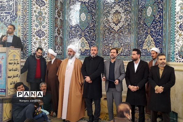 تقدیر از کارمندان فعال شهرداری در نمازجمعه ملارد