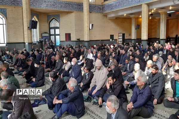 تقدیر از کارمندان فعال شهرداری در نمازجمعه ملارد