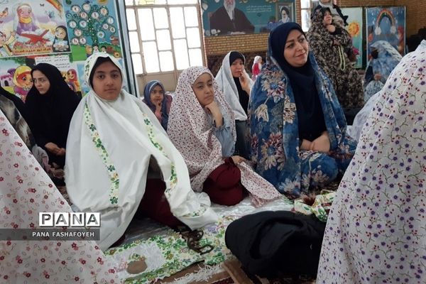 نماز جمعه فشافویه با حضور دانش‌آموزان