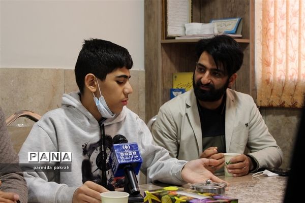 تجلیل از دانش‌‎آموز کرمانشاهی رتبه نخست استانی در پویش هیس طوری