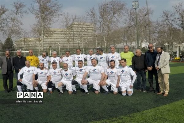 بازی خیرخواهانه فوتبال به نفع کودکان سرطانی