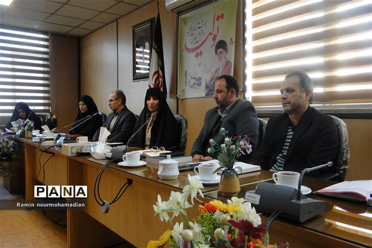 ارتباطات اجتماعی، سواد رسانه‌ای و آموزش شهروندی برنامه‌های کلان سوادآموزی  شهر تهران است