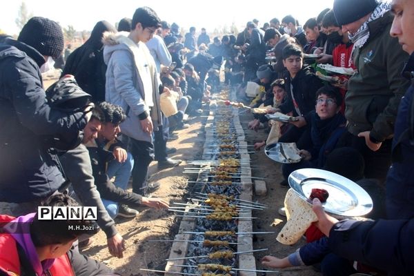 کاردوی نمایشگاه مدرسه انقلاب ویژه پسران در قم-2