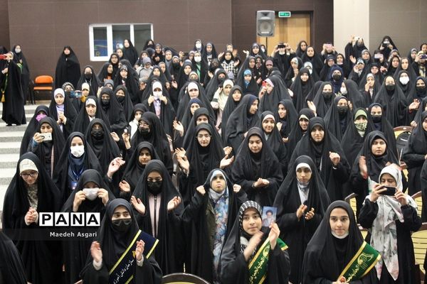 کاردوی آموزشی نمایشگاه مدرسه انقلاب ویژه دختران در قم-3