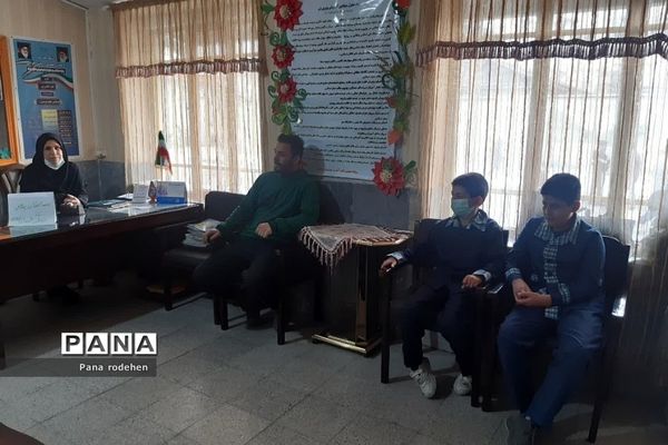 برگزاری جلسات  پیش‌اجلاس و کمیته نماز در مدارس رودهن