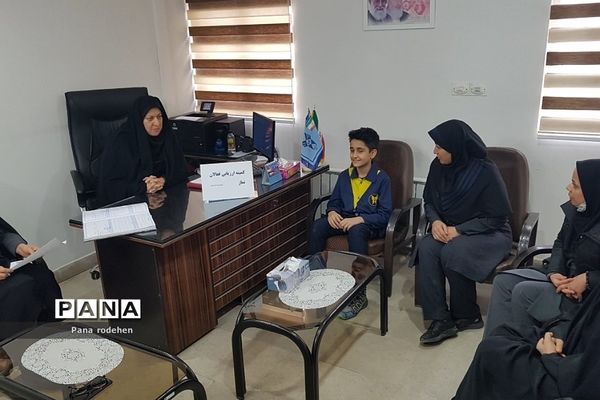 برگزاری جلسات  پیش‌اجلاس و کمیته نماز در مدارس رودهن